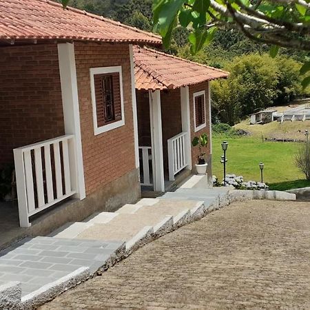 Pousada Pedacinho Do Ceu Chale 2 Cunha Luaran gambar