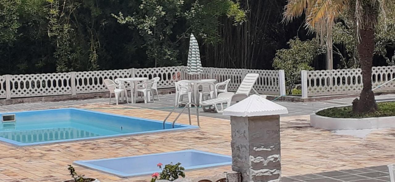 Pousada Pedacinho Do Ceu Chale 2 Cunha Luaran gambar