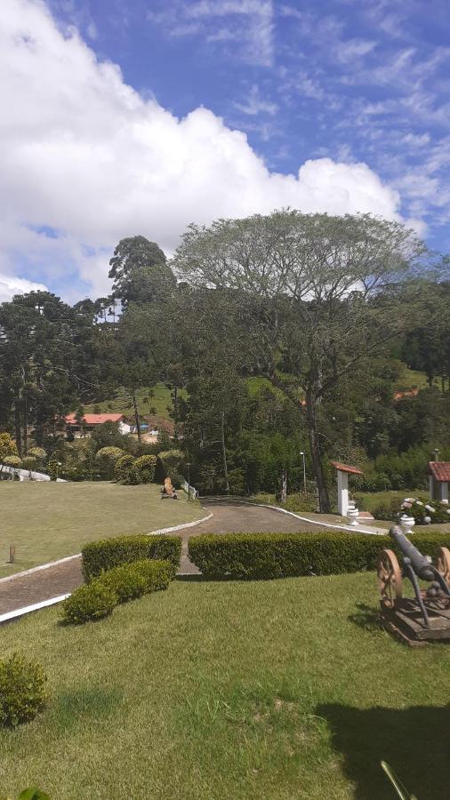 Pousada Pedacinho Do Ceu Chale 2 Cunha Luaran gambar