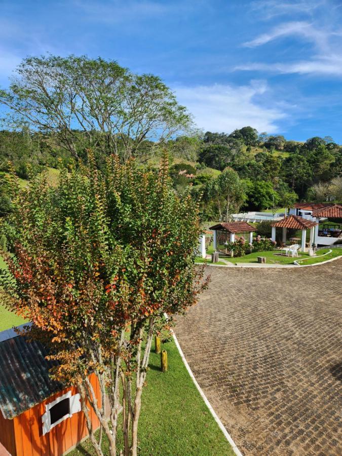 Pousada Pedacinho Do Ceu Chale 2 Cunha Luaran gambar
